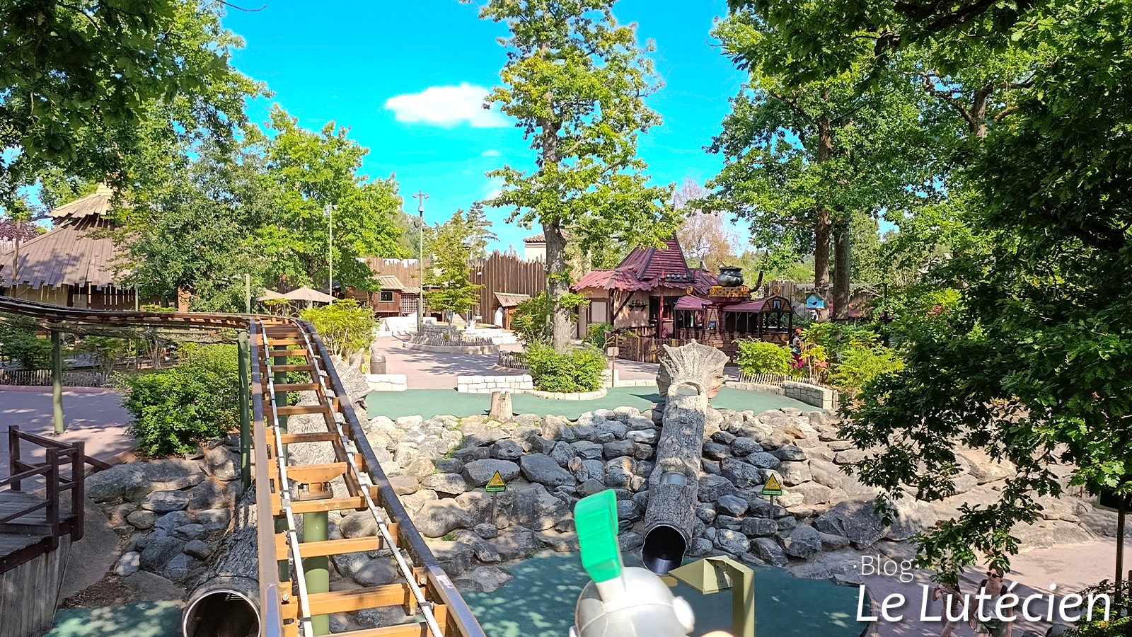Espions de César Parc Astérix : Survol Forêt d'Idéfix